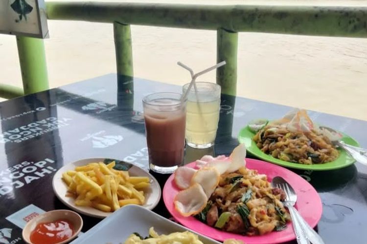Santai di Tepi Sungai Bunton: Wisata Pinggir Kali yang Menggugah Jiwa